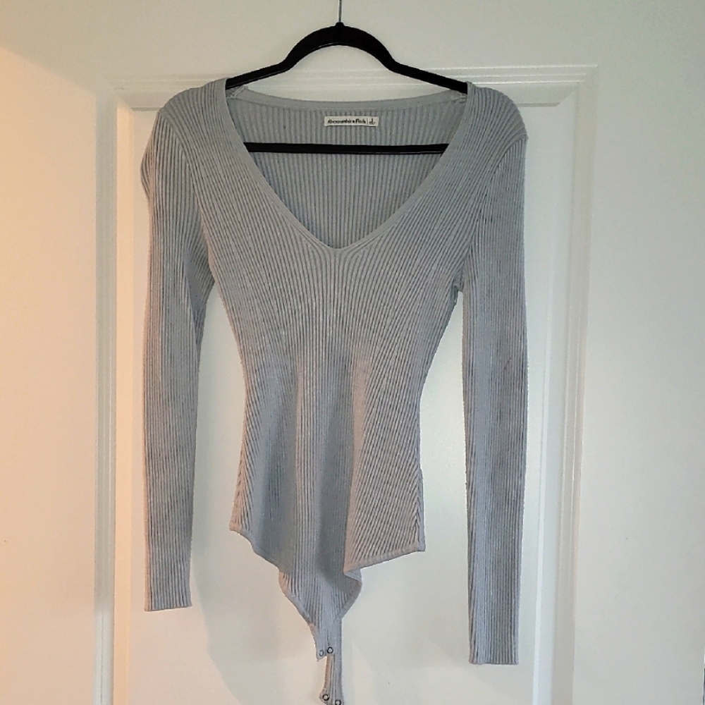 Gray/Light Blue Ribbed Long Sleeve Top